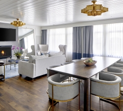 presidential suite dining area