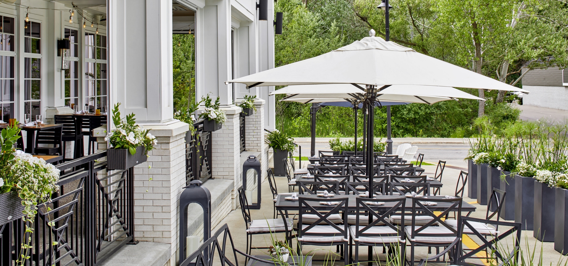 Dining in Wayzata Hotel Landing